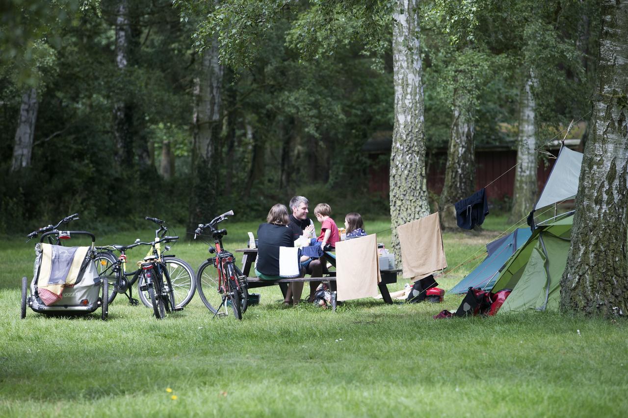 Nordskoven Strand Camping 론네 외부 사진